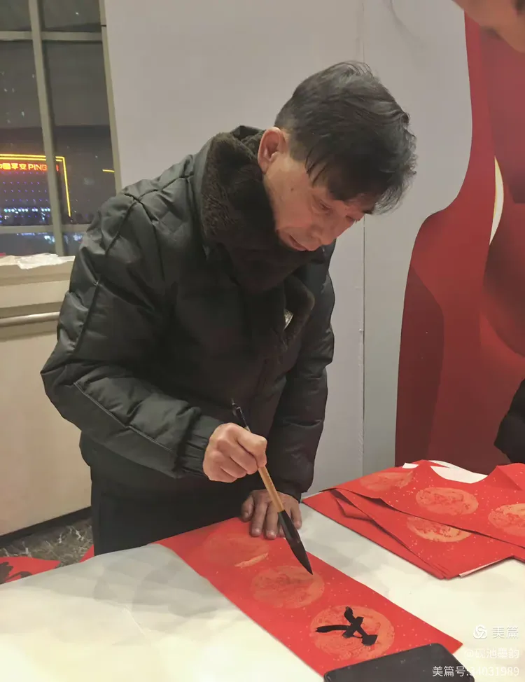 实践"百县千村"书法惠民活动,临沂大剧院舞剧《永和九年》送福专场